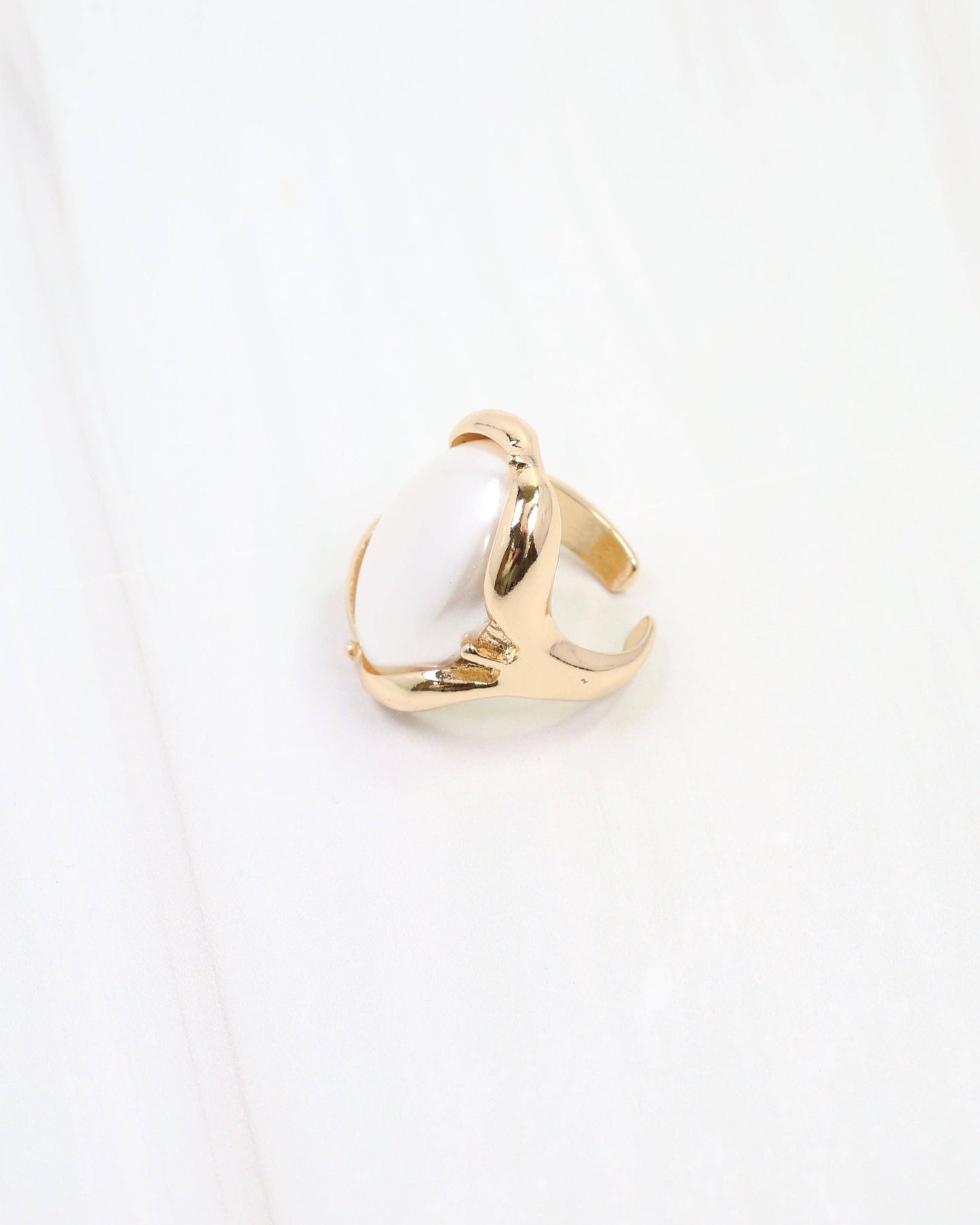 Dover Pearl Adjustable Ring Gold: Default