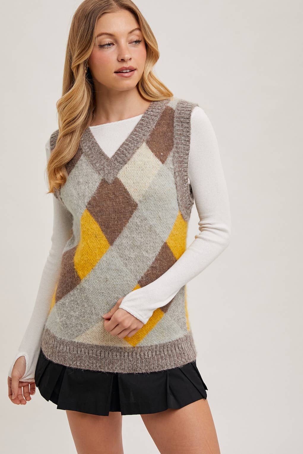 ARGYLE KNIT SWEATER VEST: MUSTARD COMBO