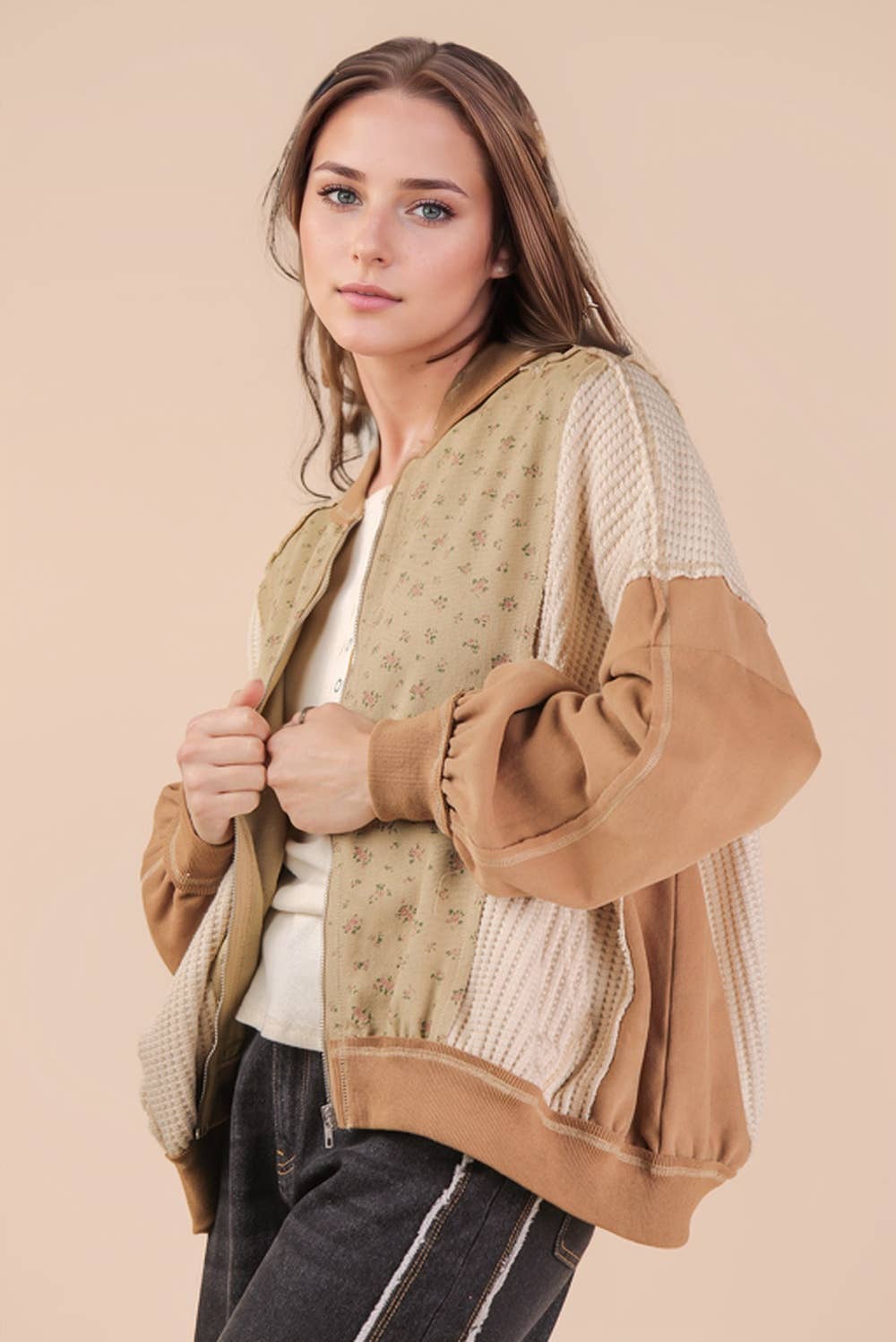 NJ90441-Floral Printed Contrast Knit Oversized Jacket: OATMEAL pre-order