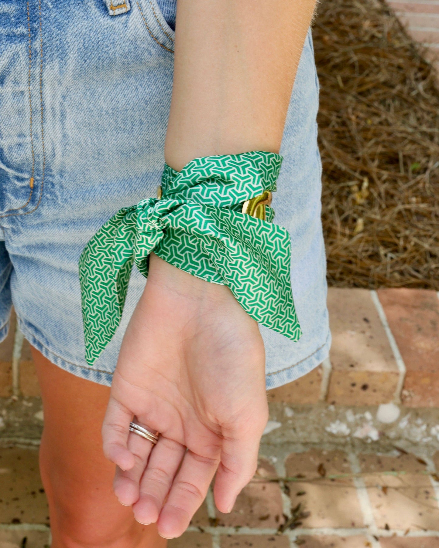 Serafina Scarf Bracelet Green: Default