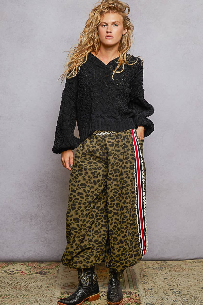V-neck semi cropped top in chenille sweater
