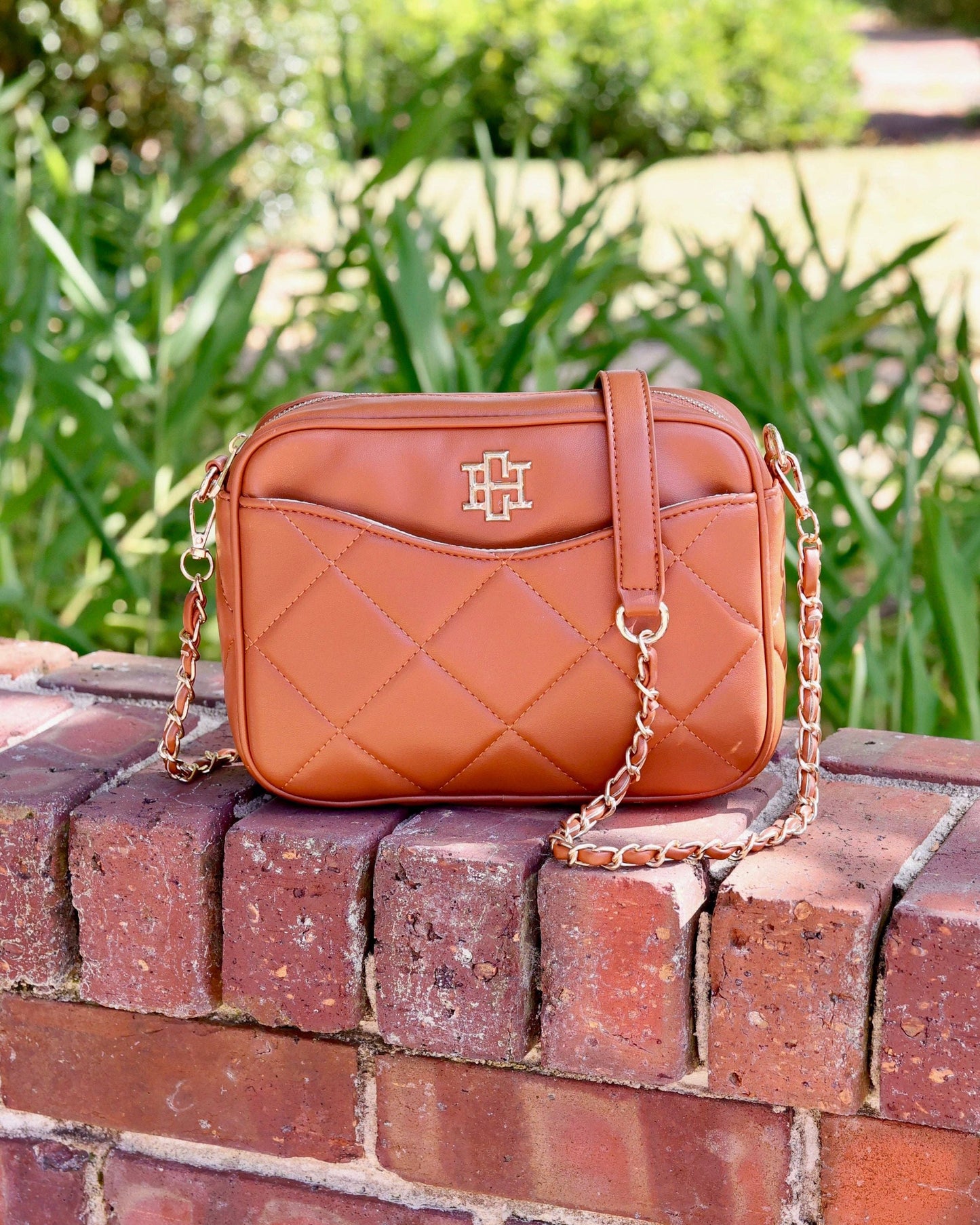 Fiona Crossbody Saddle LD: Default