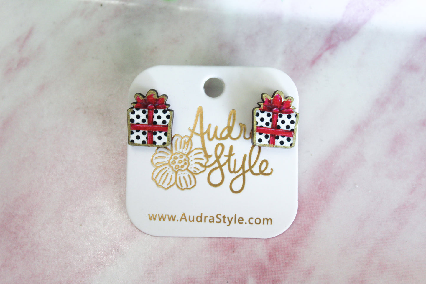 White Dotted Presents