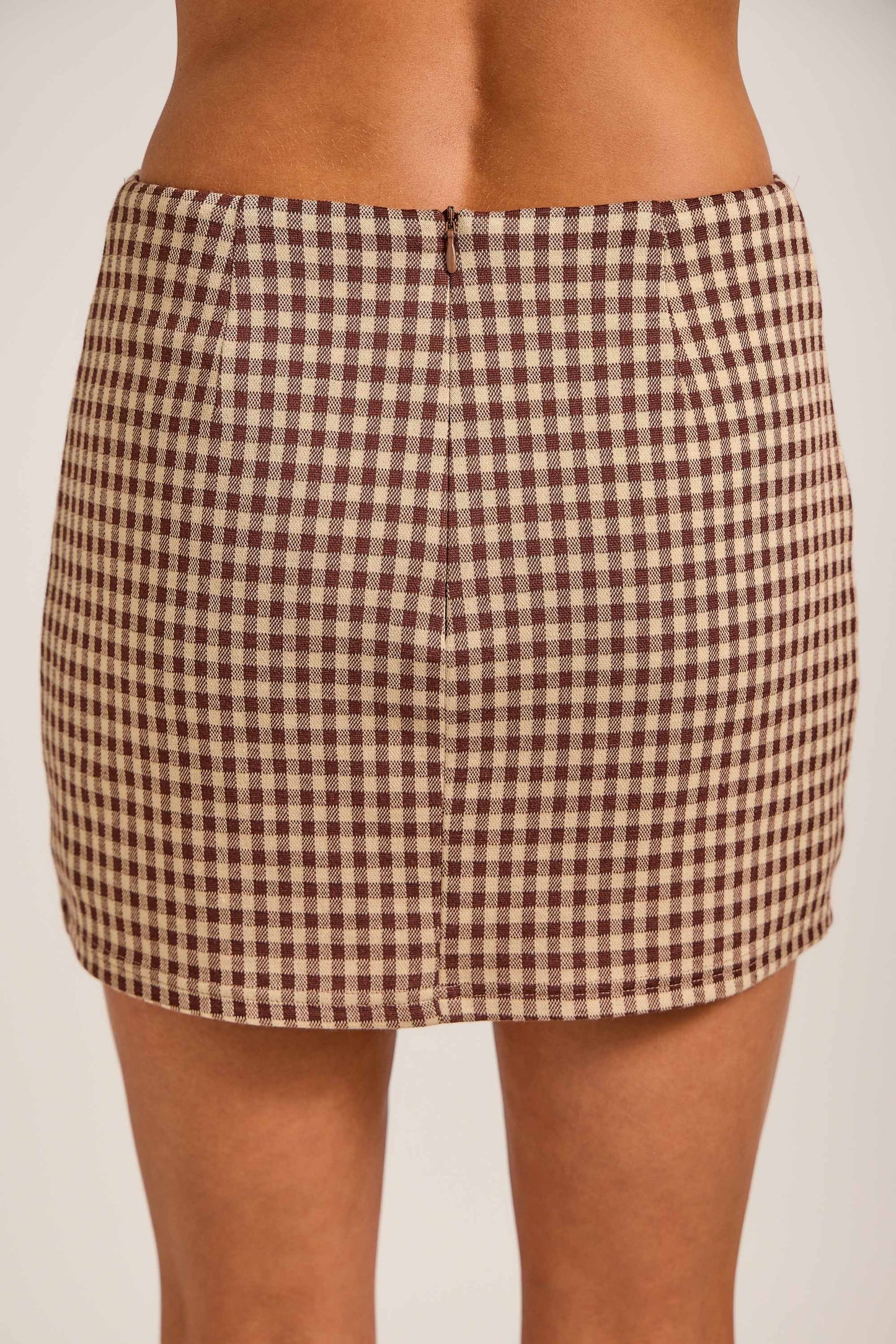 Mini Fitted Gingham Print Skort With Front Pockets: BROWN / L