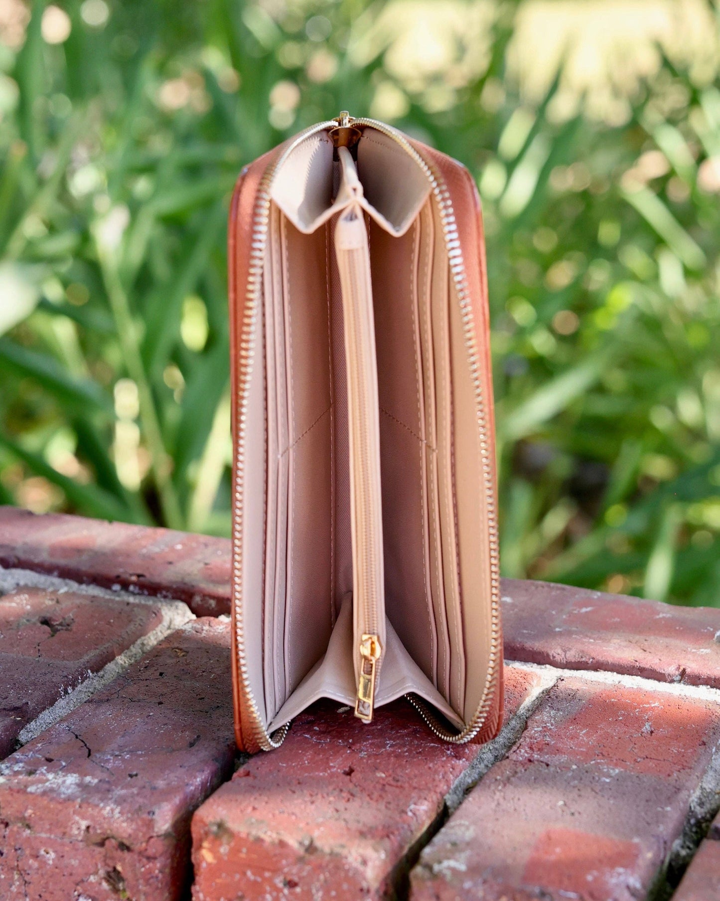 Penelope Wallet Saddle EC: Default