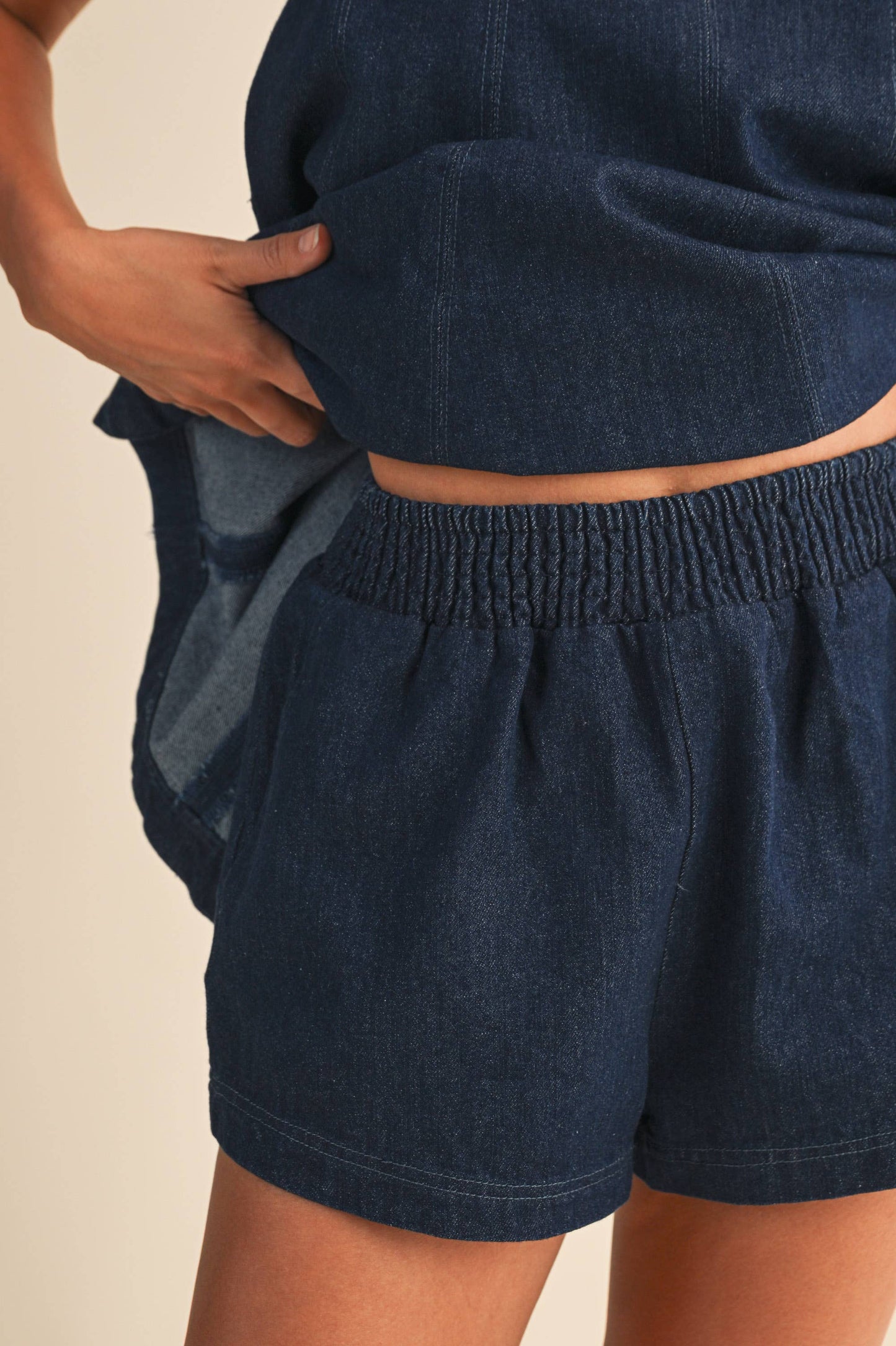 IST6095 DENIM LONGLINE SLEEVELESS TOP AND SHORTS SET: DK DENIM