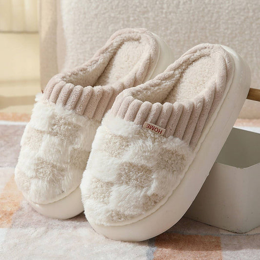 CHECKERED FUZZY WARMIES SLIPPERS_CWSHS0270: White / (6) 1