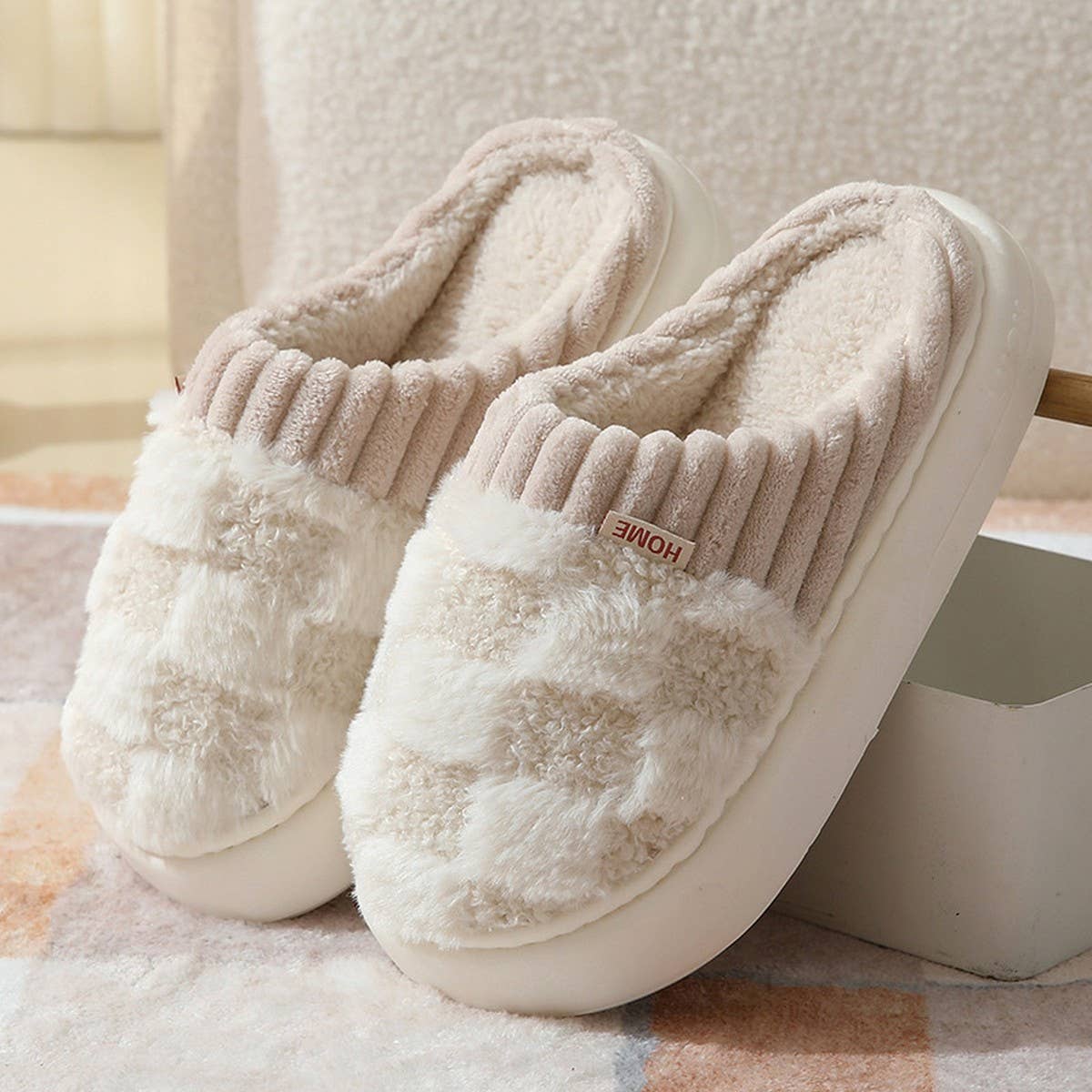 CHECKERED FUZZY WARMIES SLIPPERS_CWSHS0270: White / (8) 1