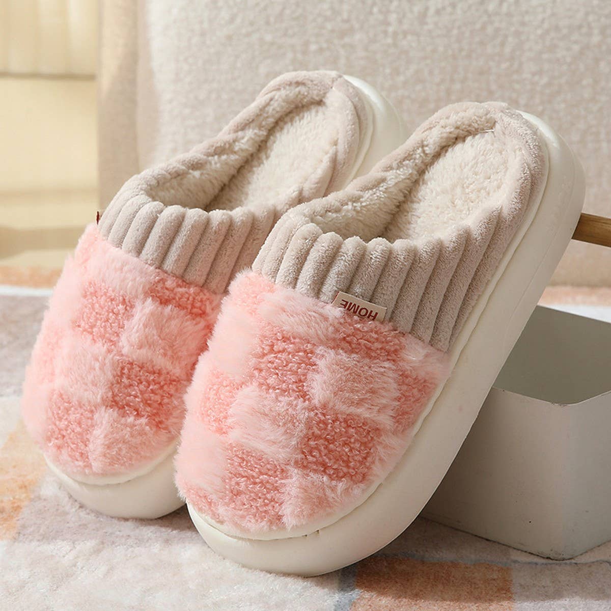 CHECKERED FUZZY WARMIES SLIPPERS_CWSHS0270: Pink / (7) 1