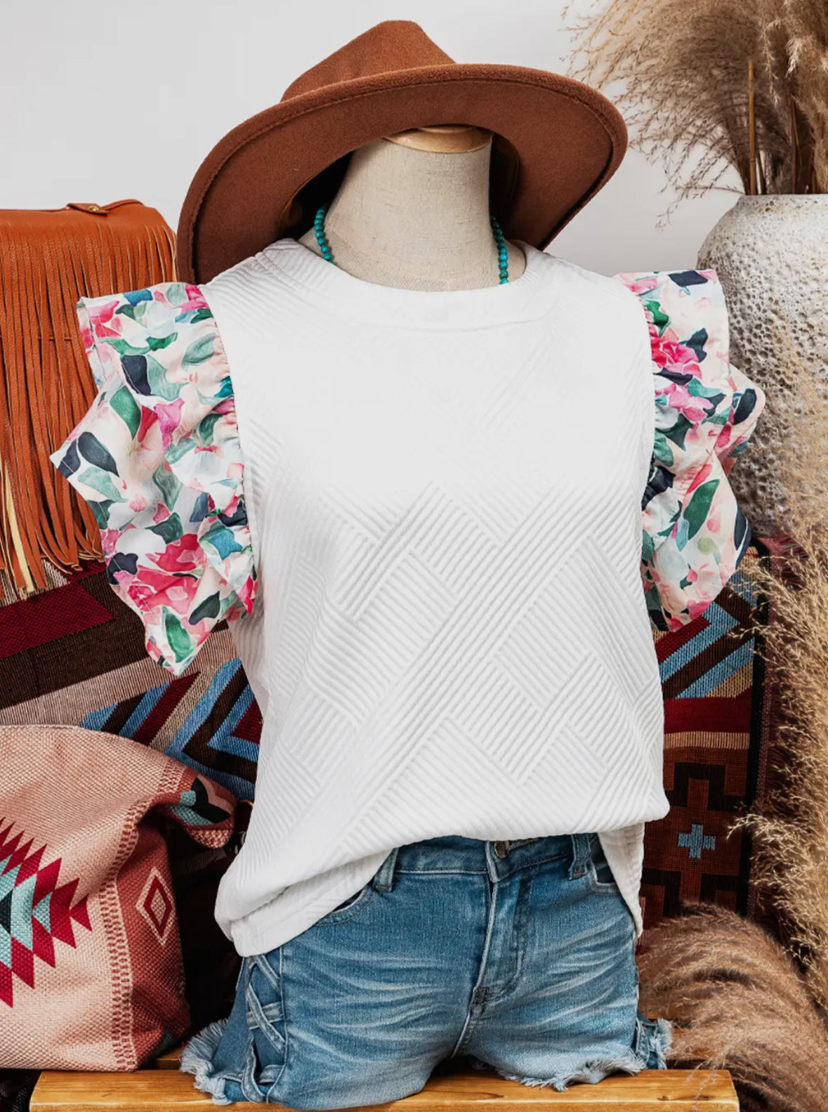 Fashion-W Abstract Tiered Ruffle Sleeve Textured Knit Top
