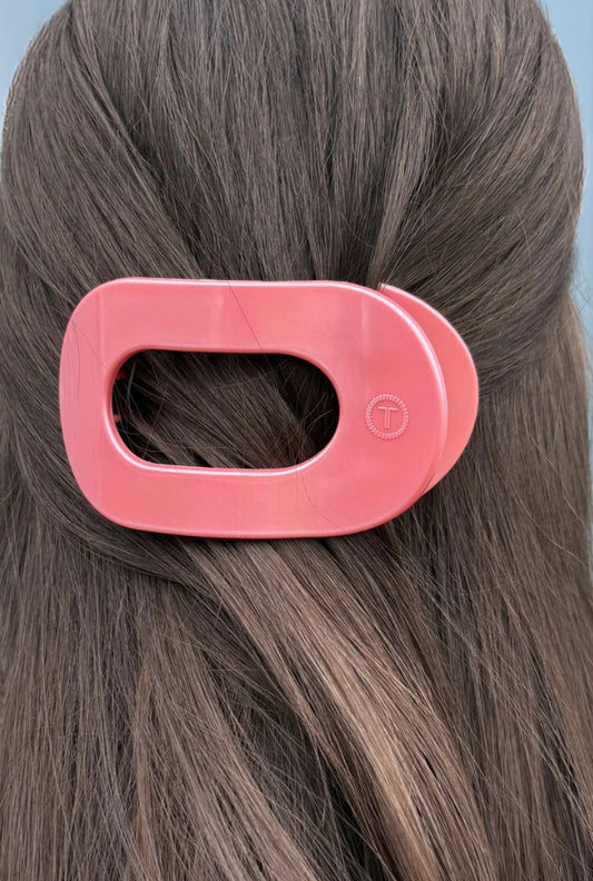 Calming Coral Flat Round Clips