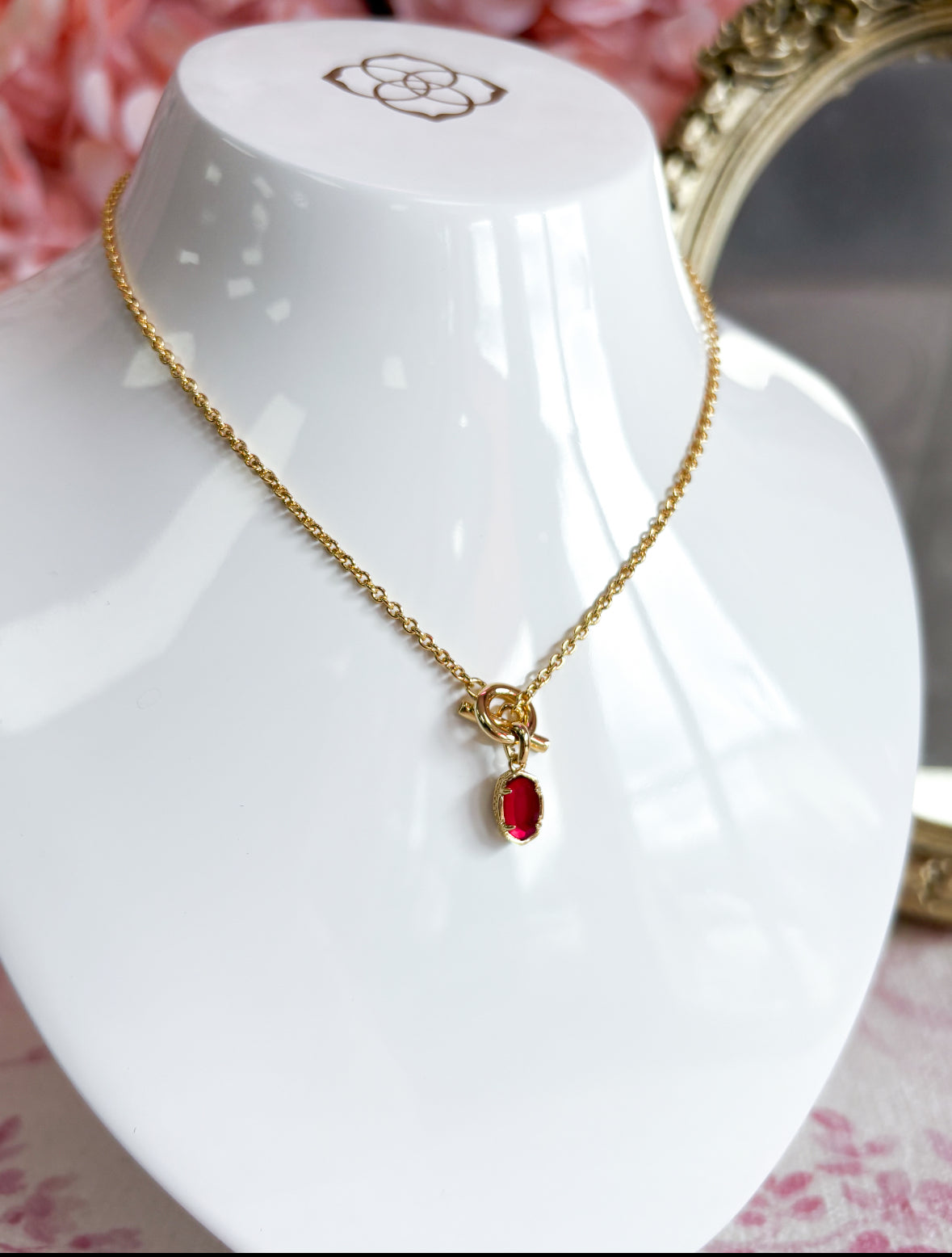 Mini Elisa Toggle Short Pendant Necklace Carmine Red Illusion