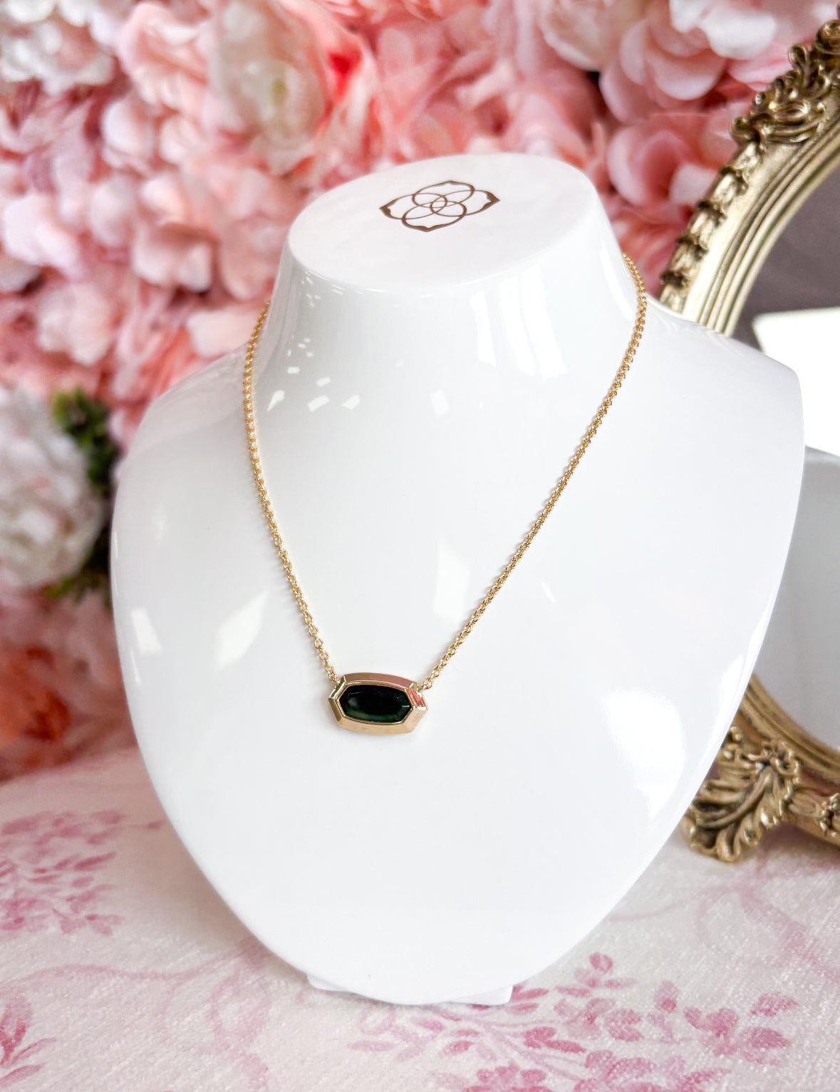 Elisa Bezel Short Pendant Kendra Scott Green Tigers Eye
