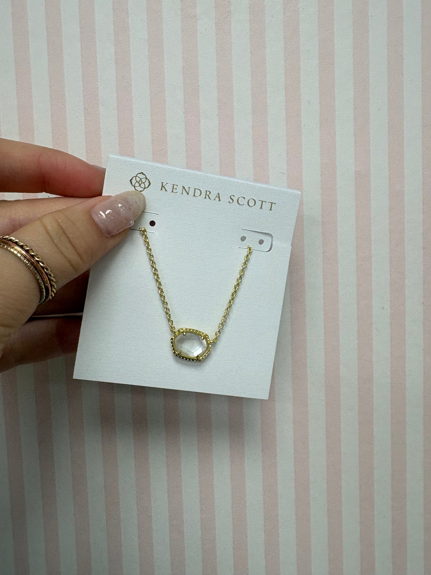 Daphne Pendant