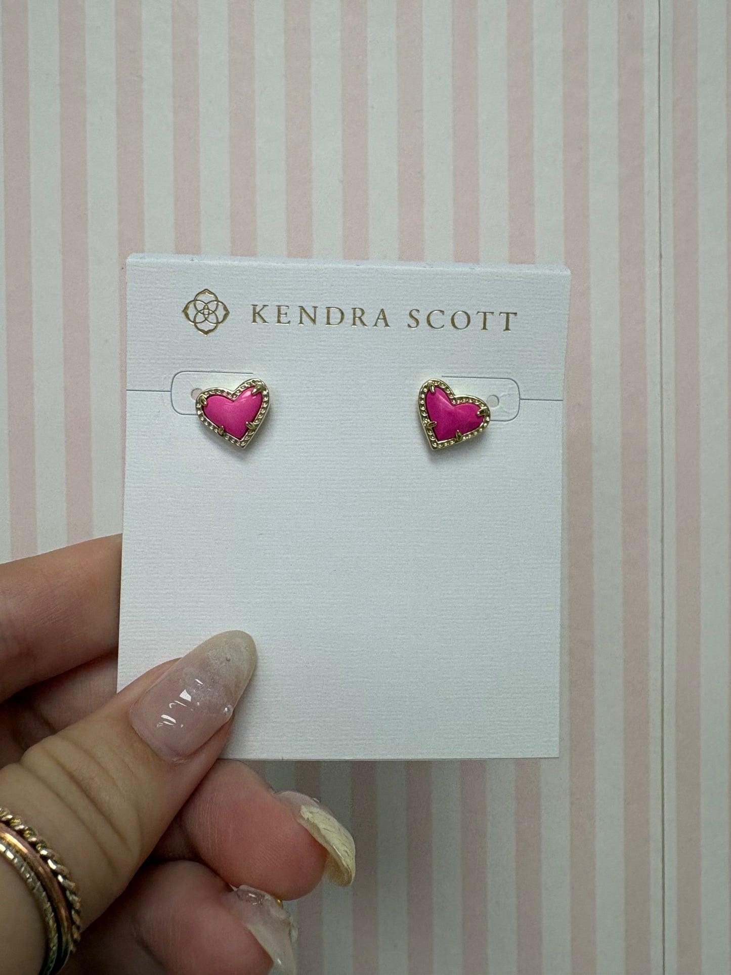 Ari Hearts Hot Pink