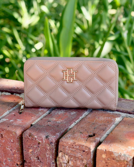 Penelope Wallet Latte DQ: Default