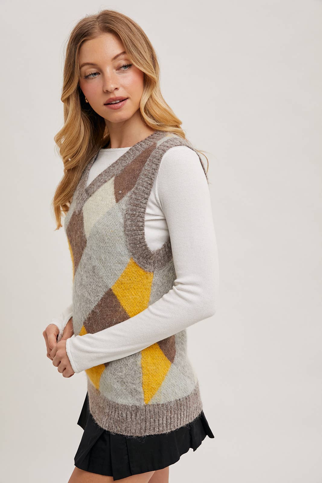 ARGYLE KNIT SWEATER VEST: MUSTARD COMBO