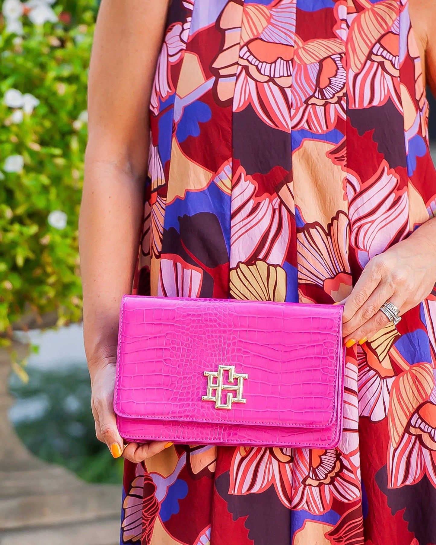 Bryn Clutch/Crossbody Hot Pink EC: Default