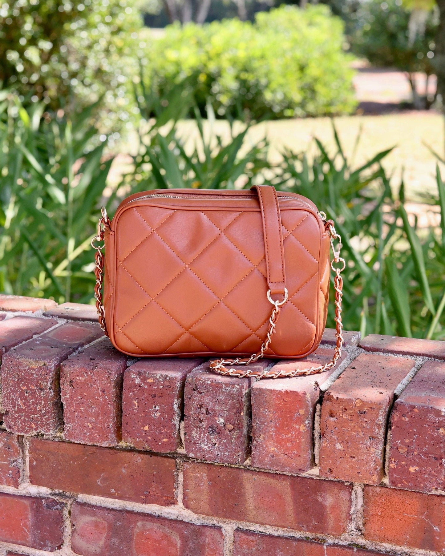 Fiona Crossbody Saddle LD: Default