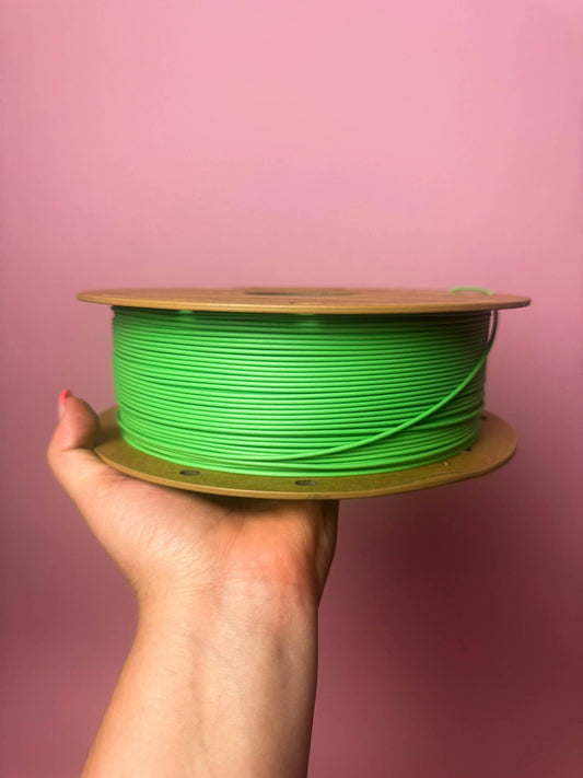 Slim Can Holder: Kelly Green