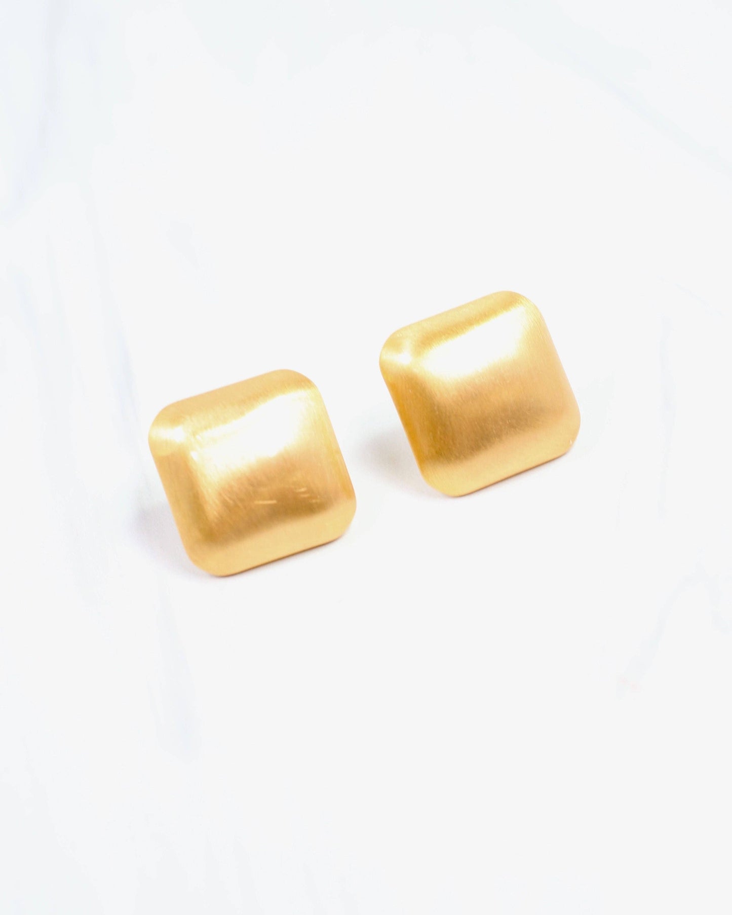 Trish Brushed Stud Earring Gold: Default