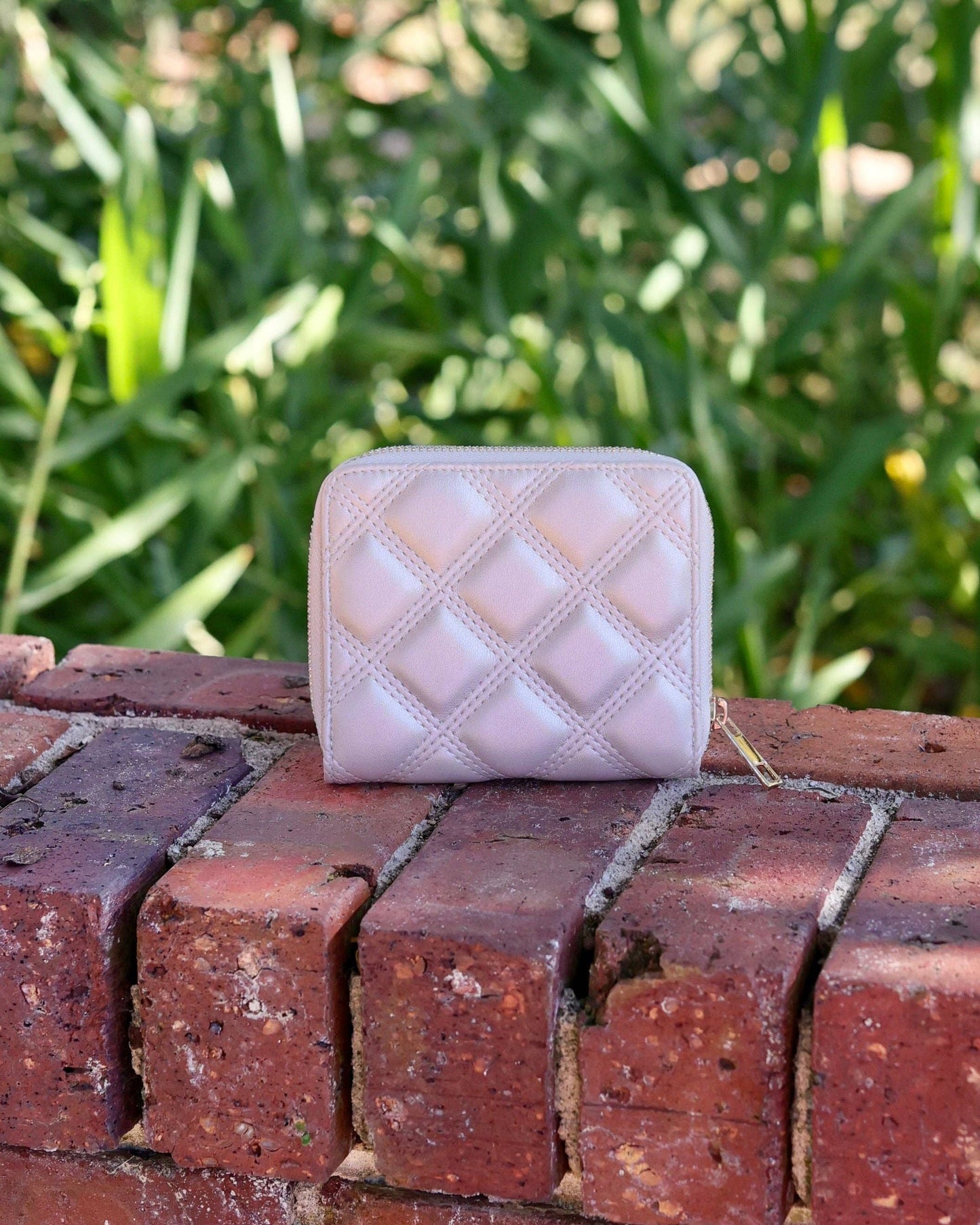 Blakely Wallet Pearl DQ: Default