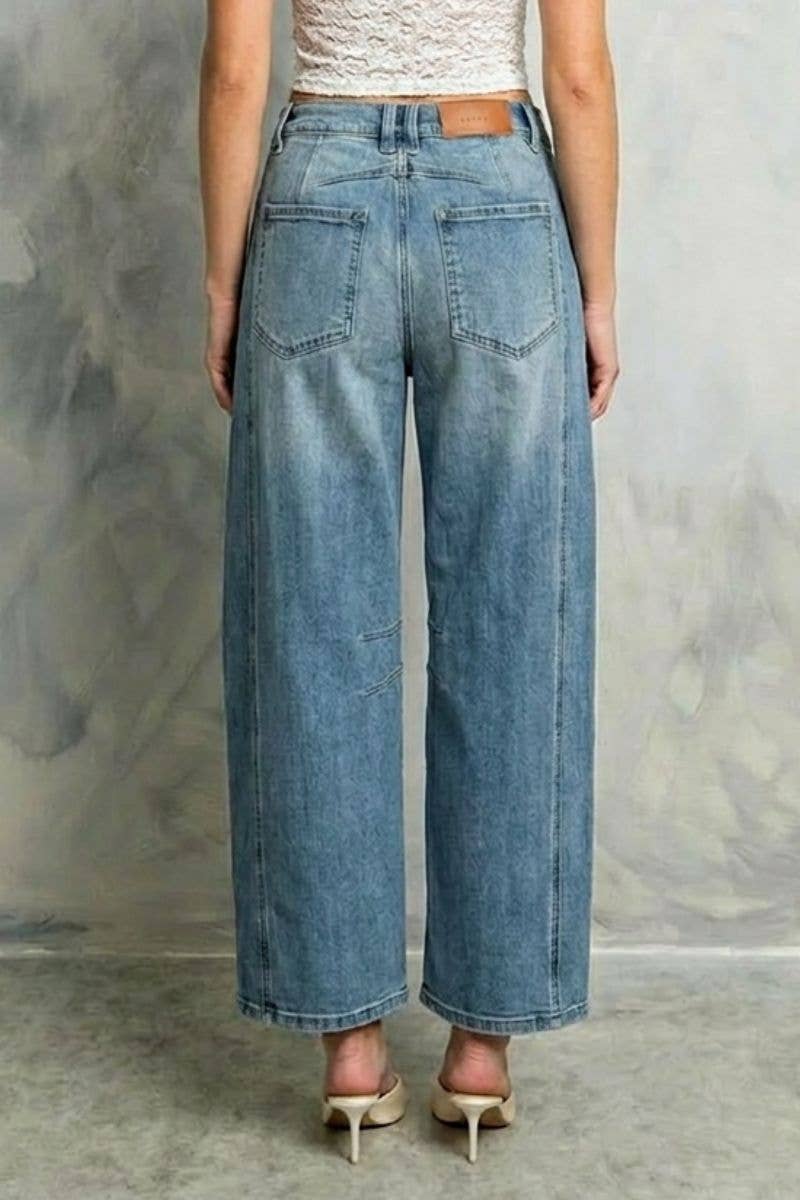 HIGH RISE RELAXED BARREL JEANS: MEDIUM WASH