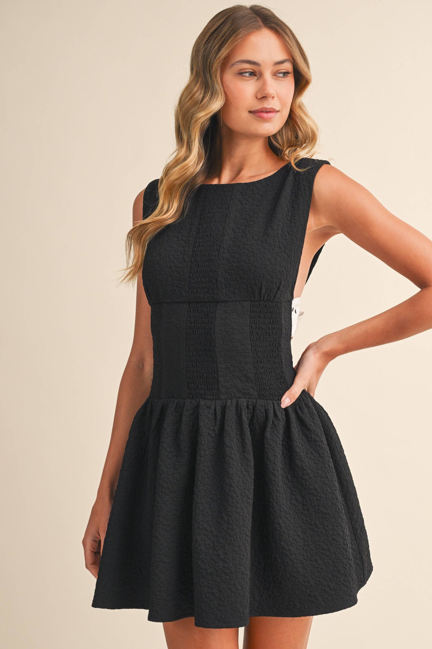 TIMELESS MINI DRESS WITH POLKA DOT CONTRAST BOW