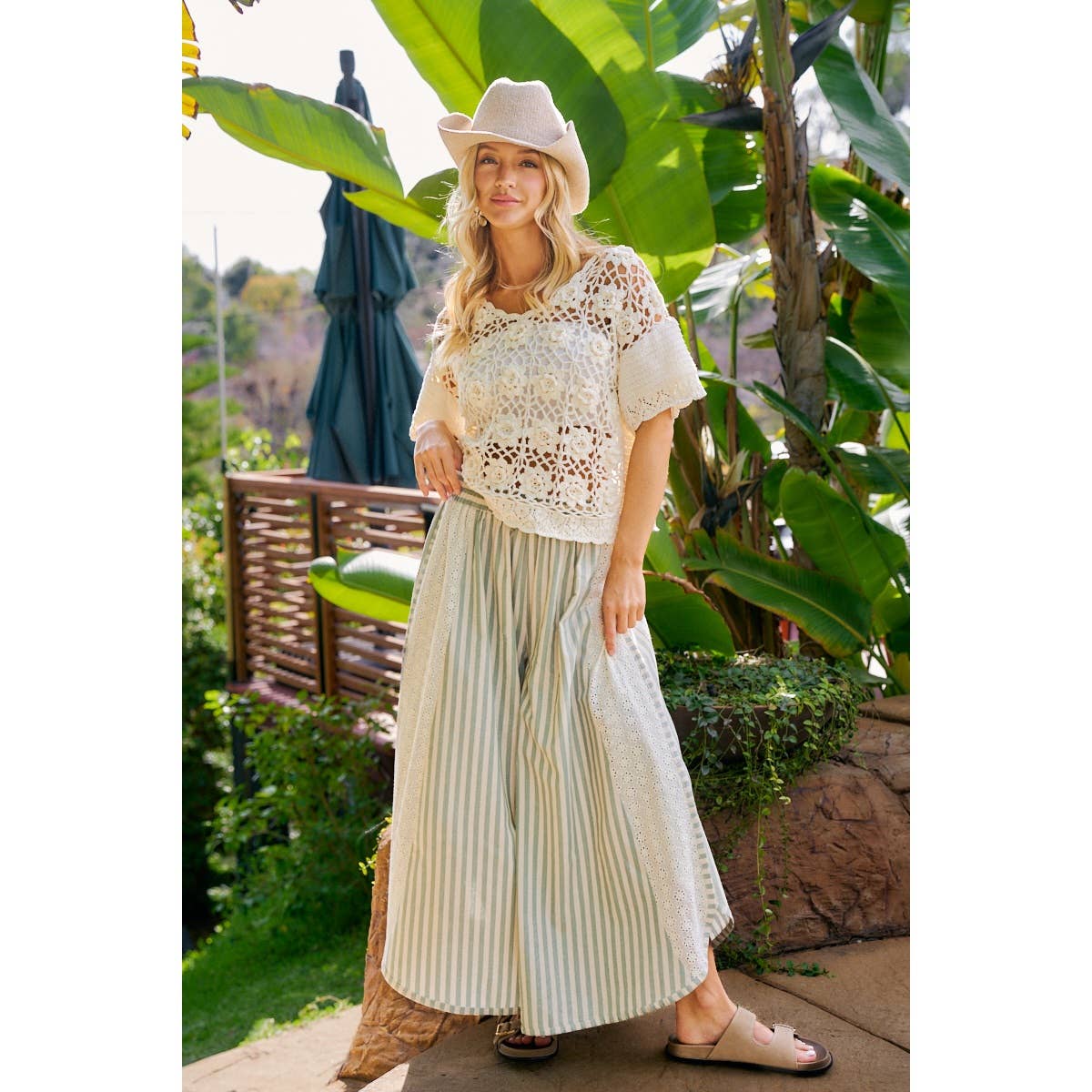 FLORAL EYELET SIDE ELASTIC STRIPES WIDE LEG PANTS: LIGHT PINK