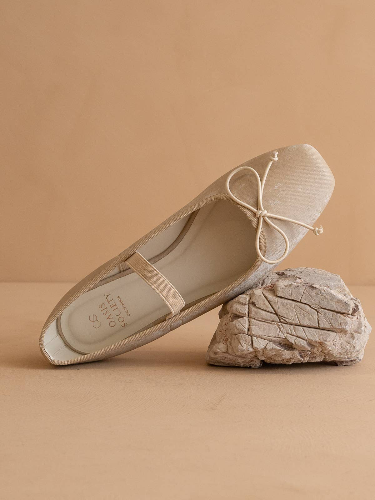 The London Beige | Ballet Pointe Flat: BEIGE