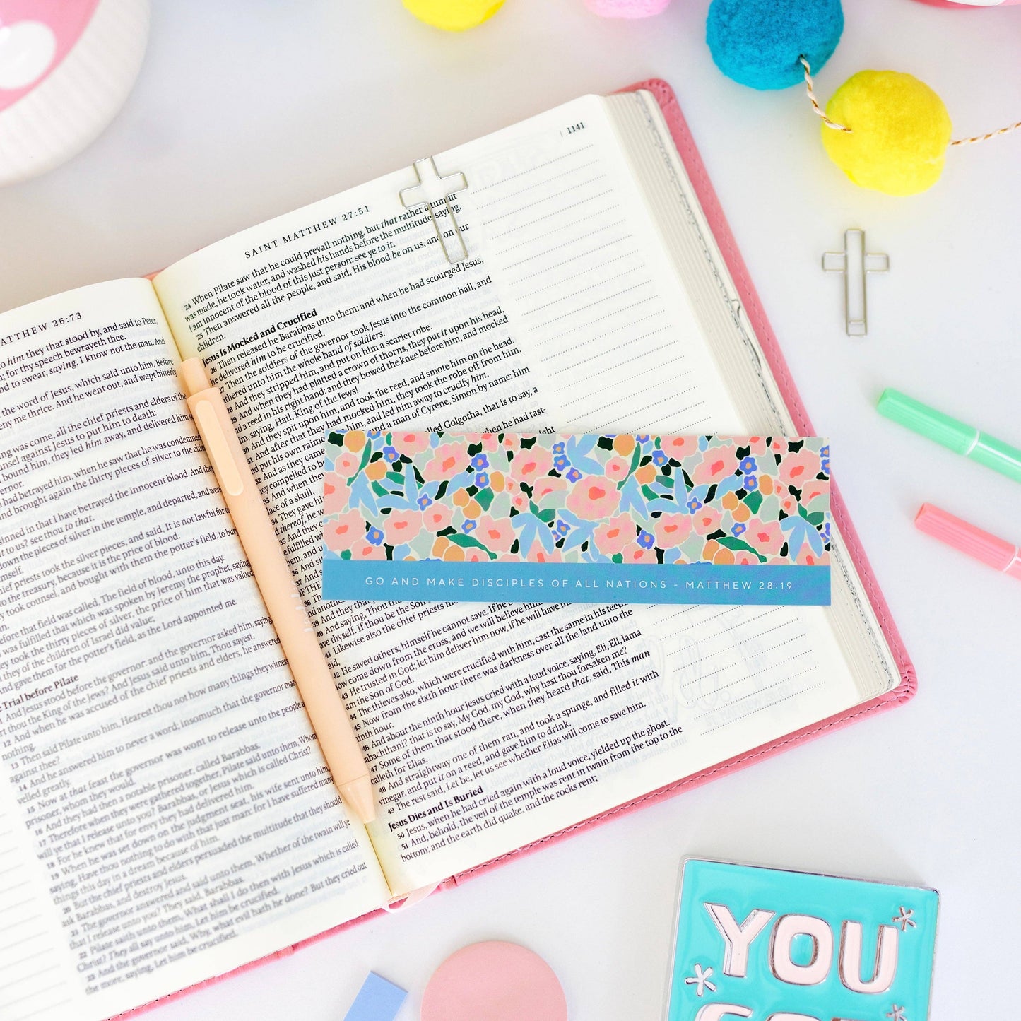 Bookmark + Cross Paper Clips: Bookmark + Cross Paper Clips