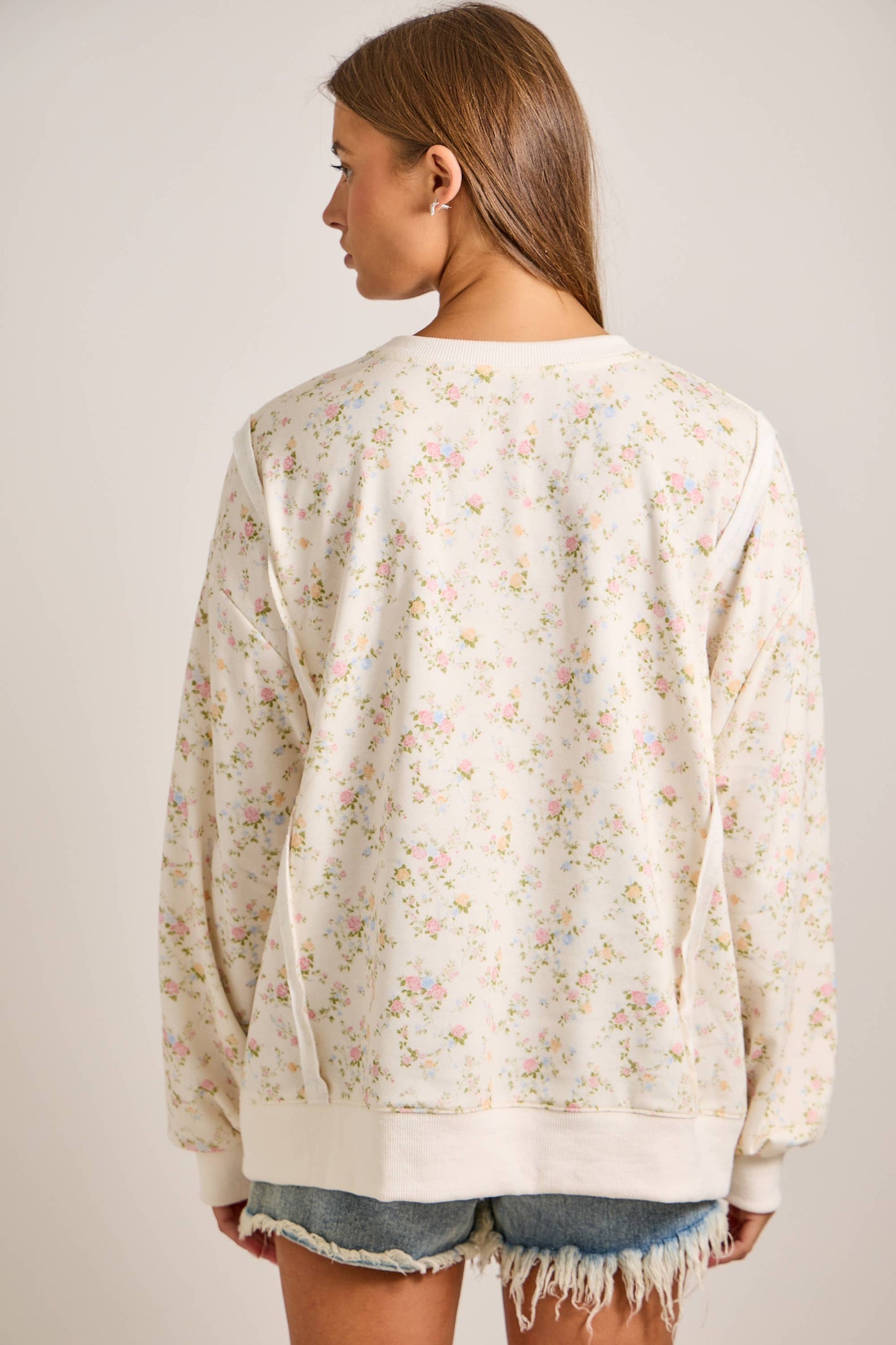 Ivory Floral Print Sweatshirt with Relaxed Fit: IVORY