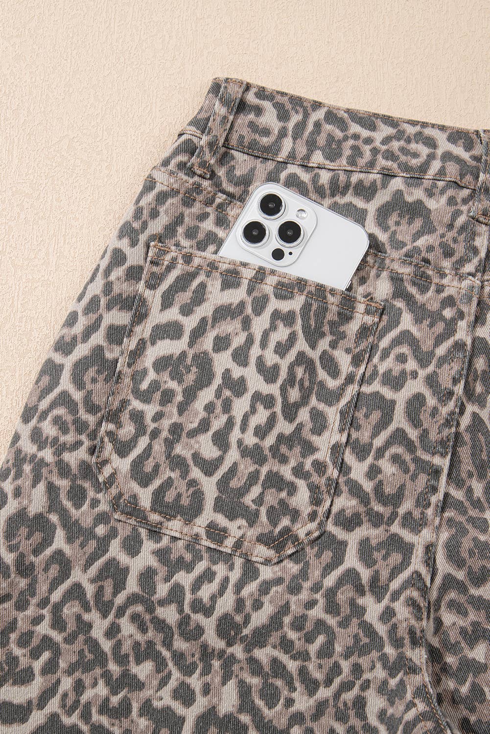 Elenia | Leopard Frayed Edge Wide Leg High Waist Jeans
