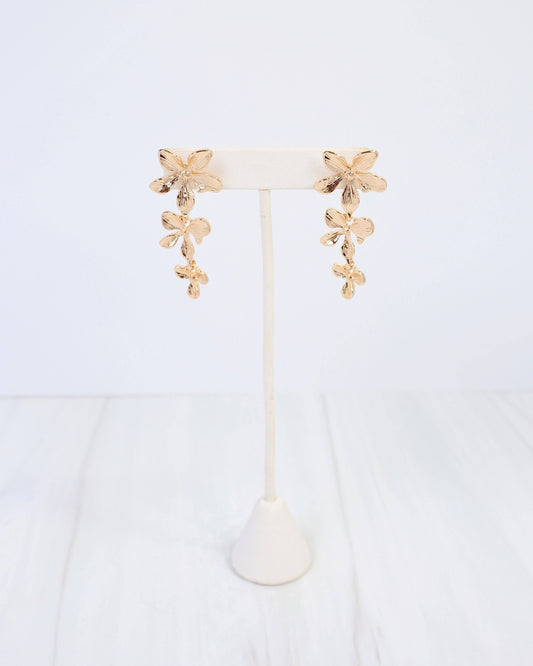 Peekskill Triple Flower Dangle Earring Gold: Default