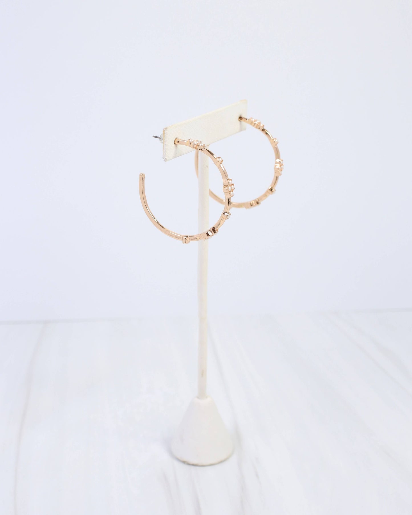 Stillwater Pearl Hoop Earring Gold: Default