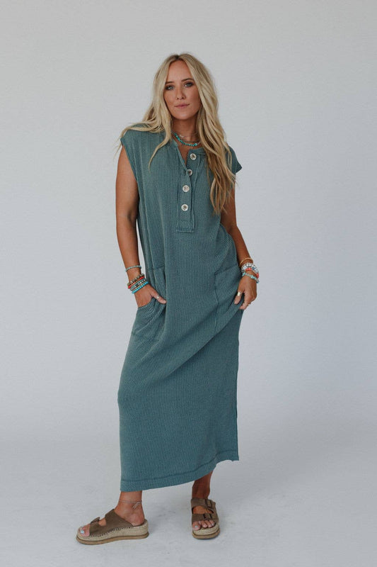 Madeline Textured Maxi Dress - Moss: XL