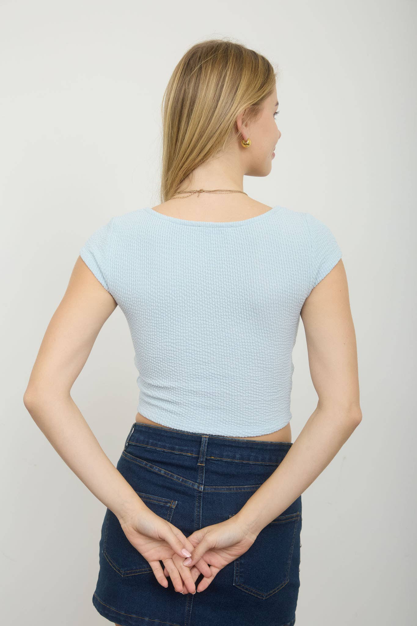 LACE TRIM RIBBON ACCENT SHORT SLEEVE KNIT CROP TOP: PINK