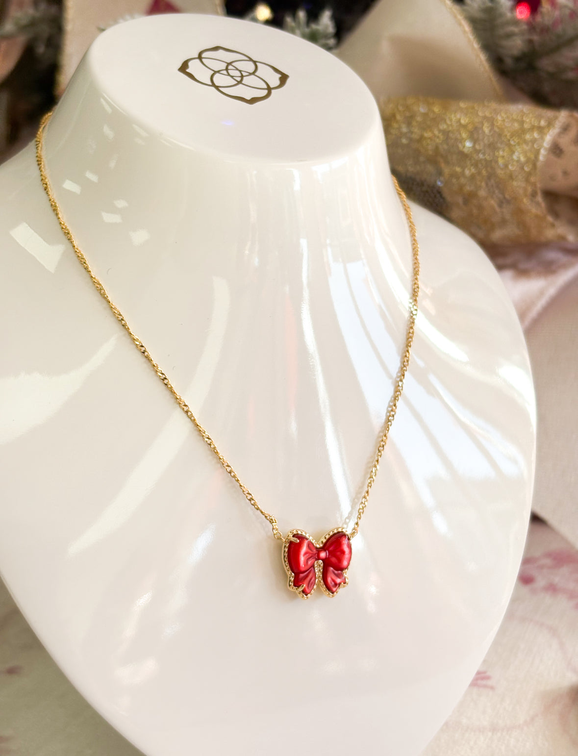 Haley Bow Short Pendant Scarlet Red Mother Of Pearl