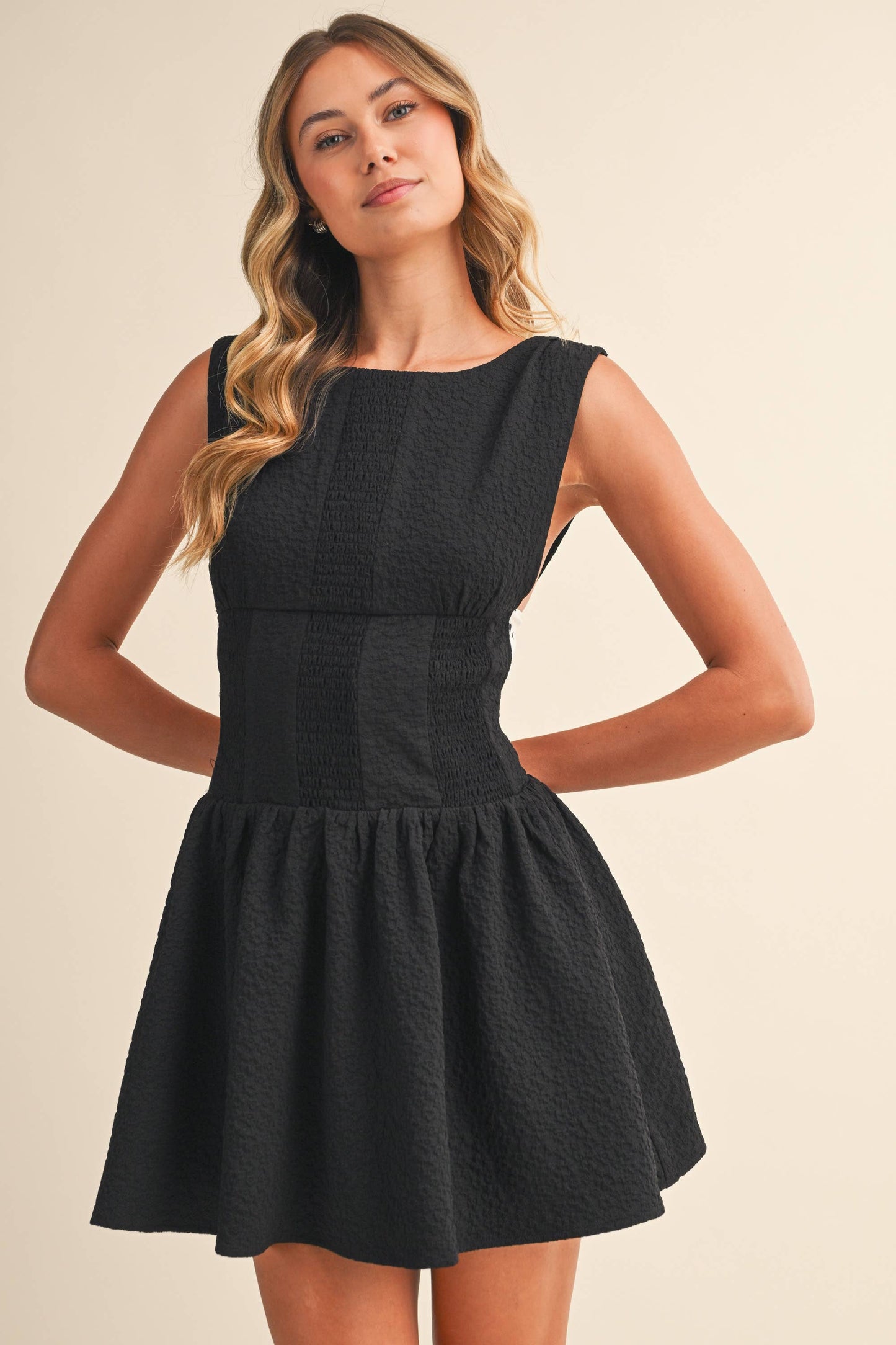 TIMELESS MINI DRESS WITH POLKA DOT CONTRAST BOW