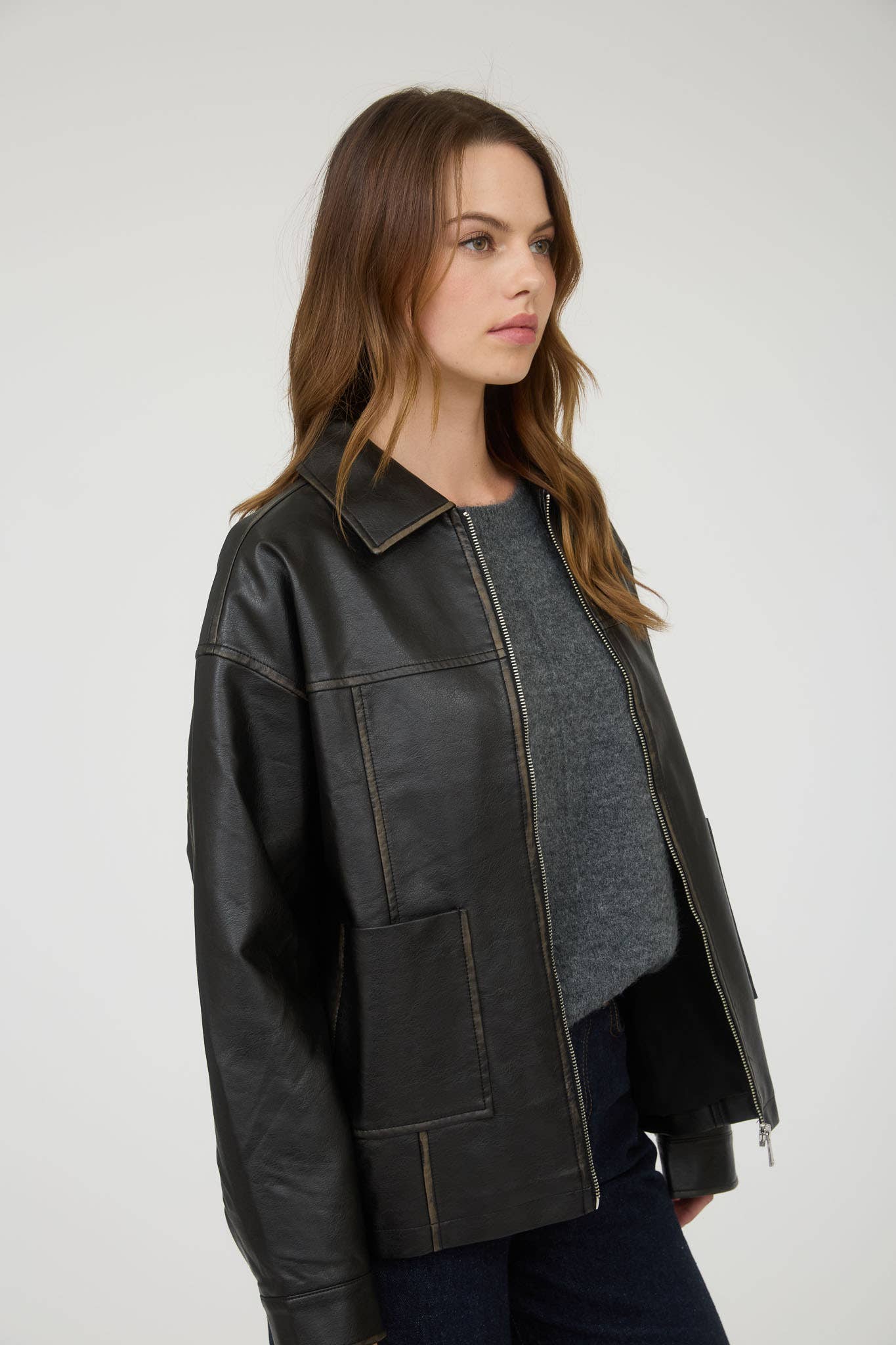 WASHED FAUX LEATHER COLLARED ZIP-UP JACKET : BROWN