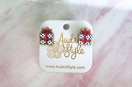 White Dotted Presents