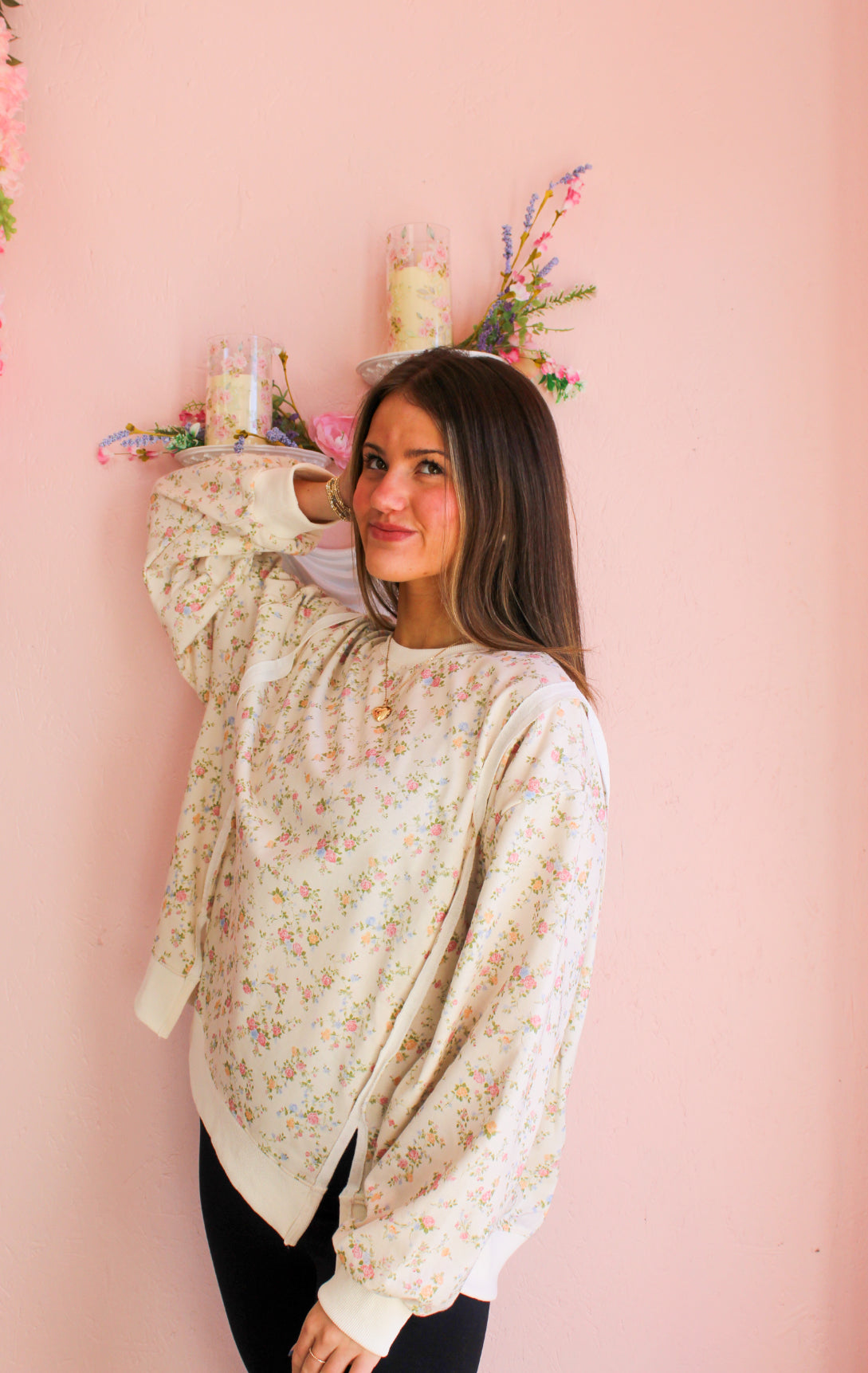 Ivory Floral Print Sweatshirt with Relaxed Fit: IVORY
