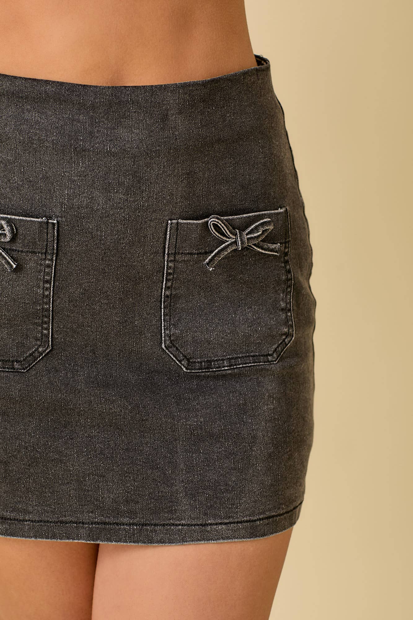 Mini Denim Skort With Front Pocket And Ribbon Bow: LIGHT DENIM