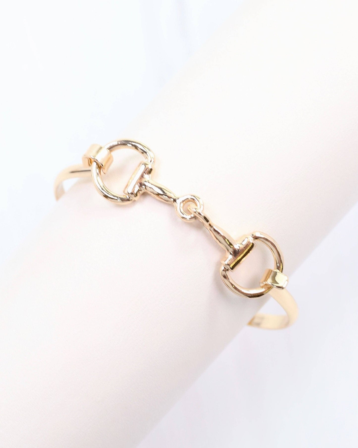 Haney Horsebit Bangle Gold: Default-Preorder est June 12