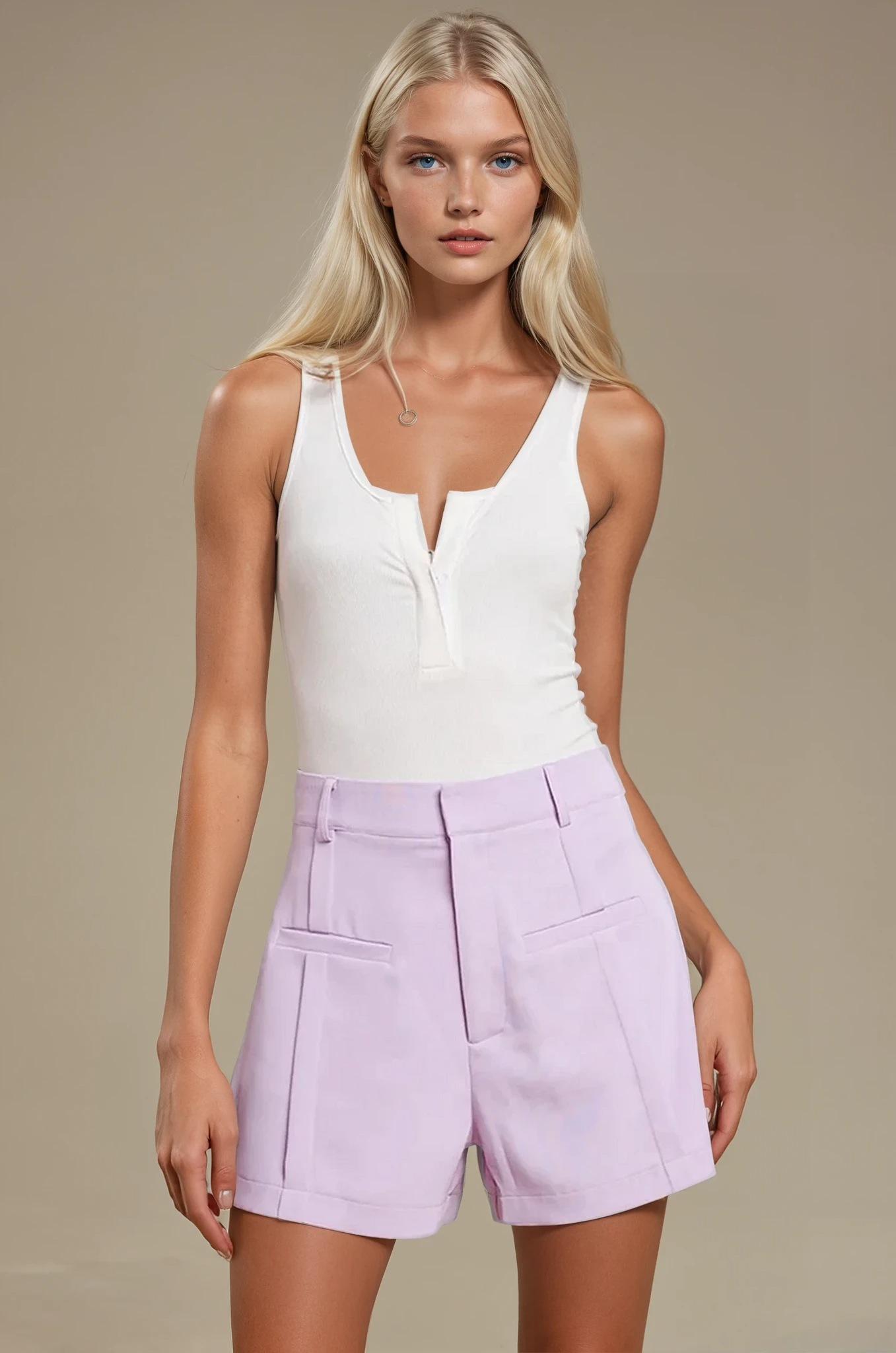STRUCTURED DRESS SHORTS IN 2449 LAVENDER: CREAM