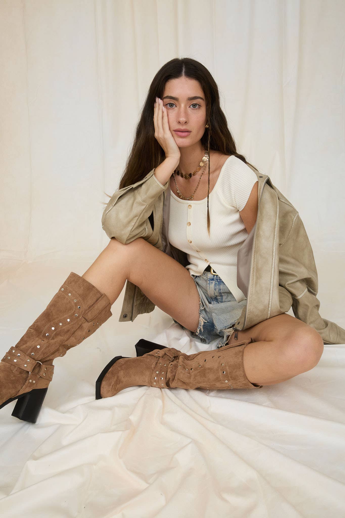 SPLIT FRONT HEM SHORT SLEEVE SWEATER KNIT CARDIGAN: BUTTER YELLOW