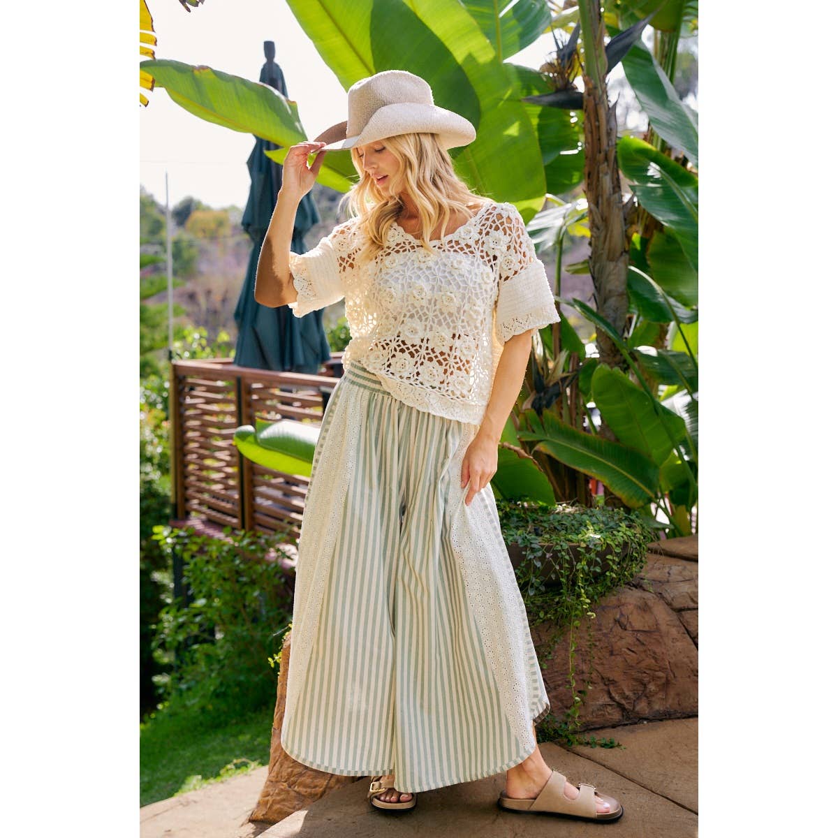 FLORAL EYELET SIDE ELASTIC STRIPES WIDE LEG PANTS: LIGHT PINK