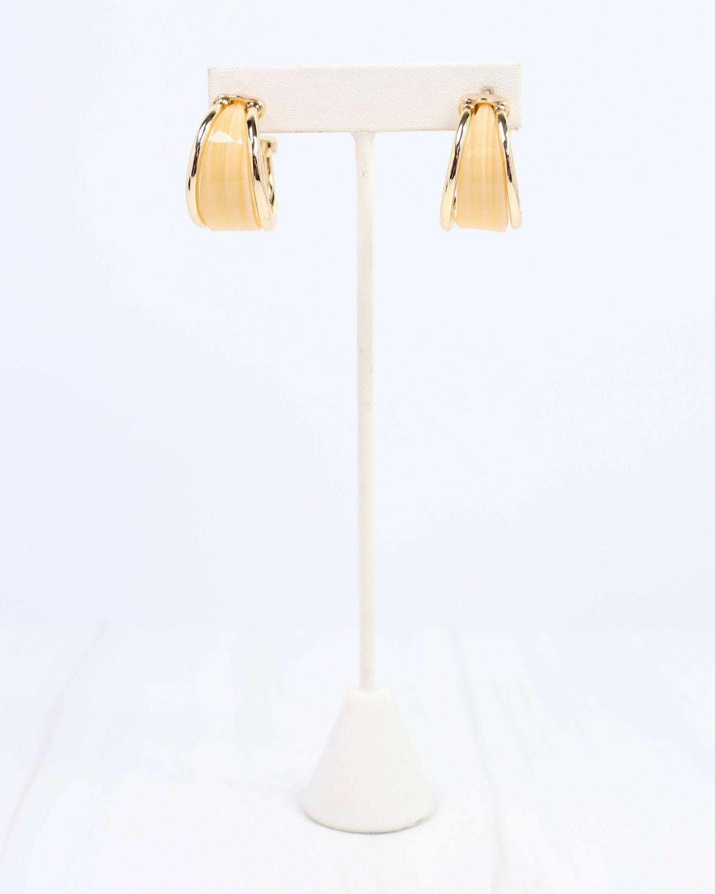 Daphne Gold Trimmed Hoop Natural: Default