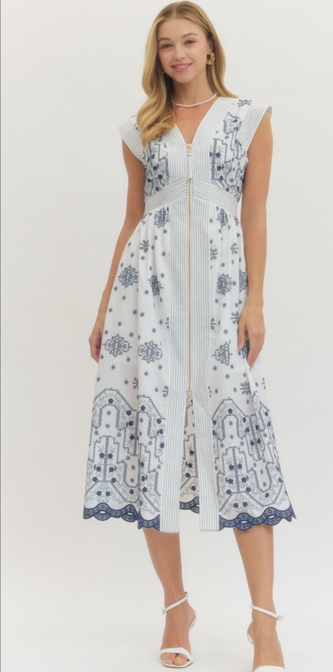 ENTRO Embroidered cap sleeve midi dress