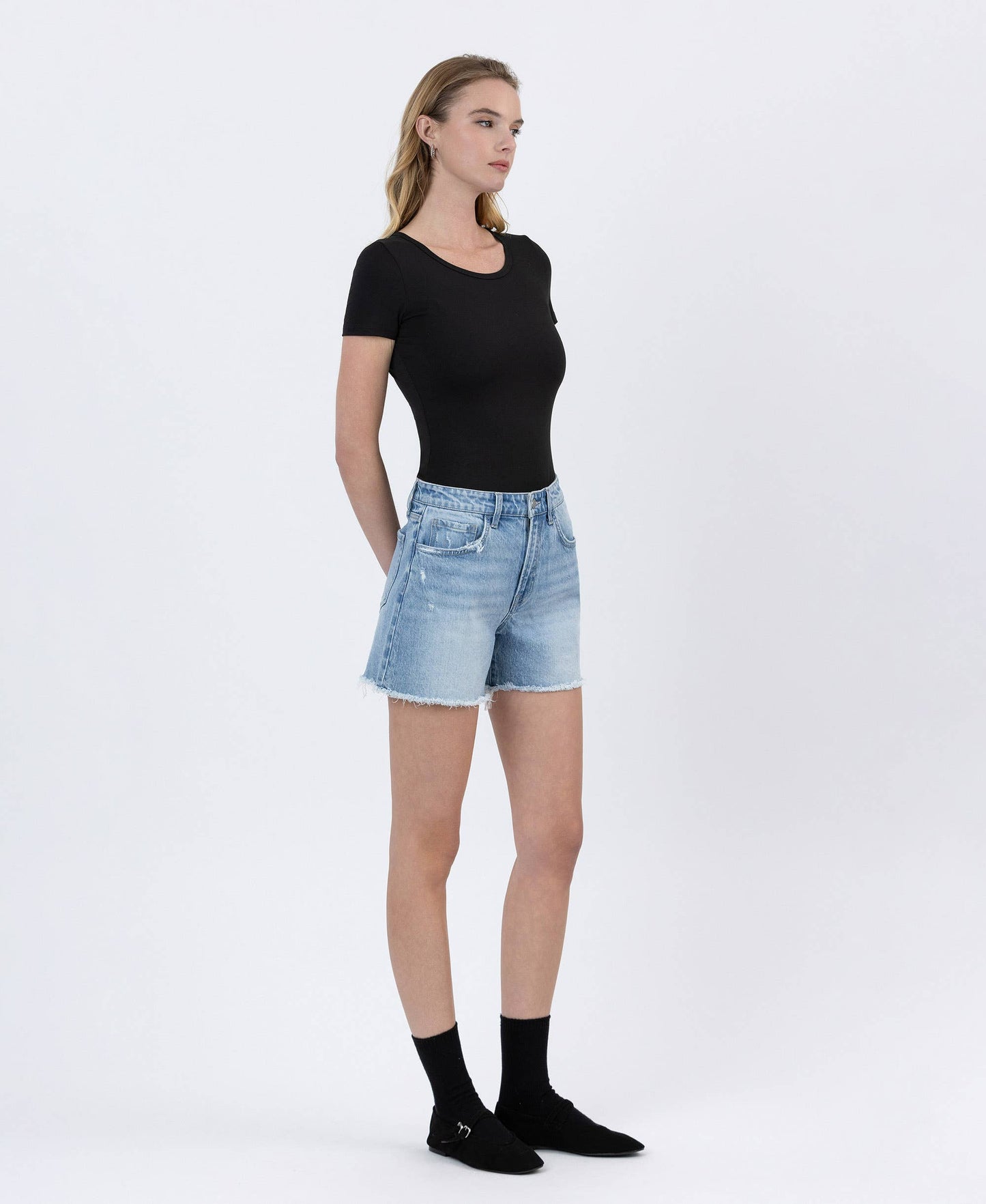 HIGH RISE BOYFRIEND DENIM SHORTS T6750: CLASSY